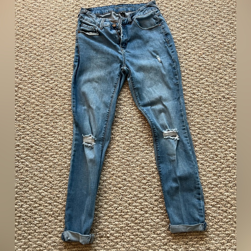Used sound style ripped jeans size 6